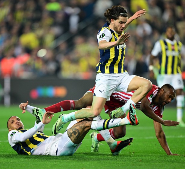 Foto - Dakika bir gol bir! Konferans Ligi’nde Fenerbahçe’yi yıkmışlardı! Ne Ferdi ne de İrfan Can…