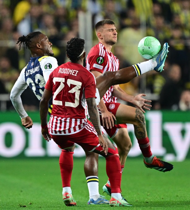 Foto - Dakika bir gol bir! Konferans Ligi’nde Fenerbahçe’yi yıkmışlardı! Ne Ferdi ne de İrfan Can…