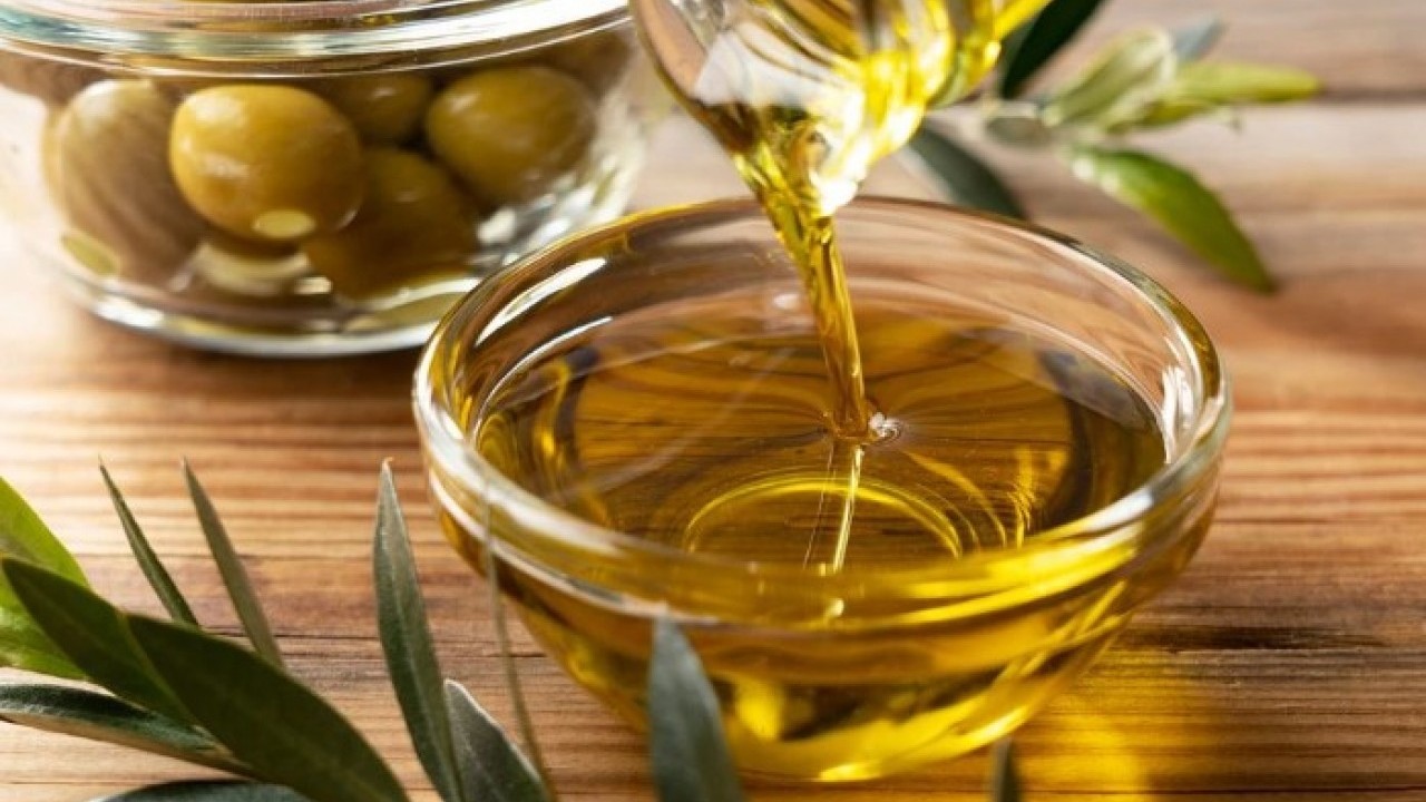 Foto - Dakikalar içinde farkını göreceksiniz! İşte sararmış tırnakları doğal rengine döndürmenin yolu