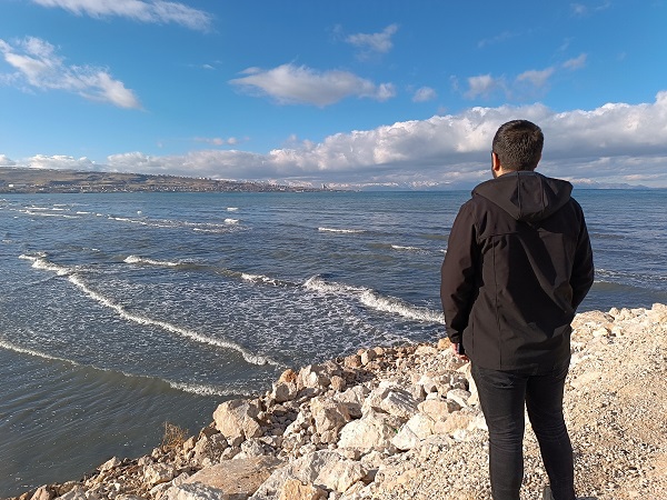 Foto - Dalgalar kartpostallık görüntüler oluşturdu