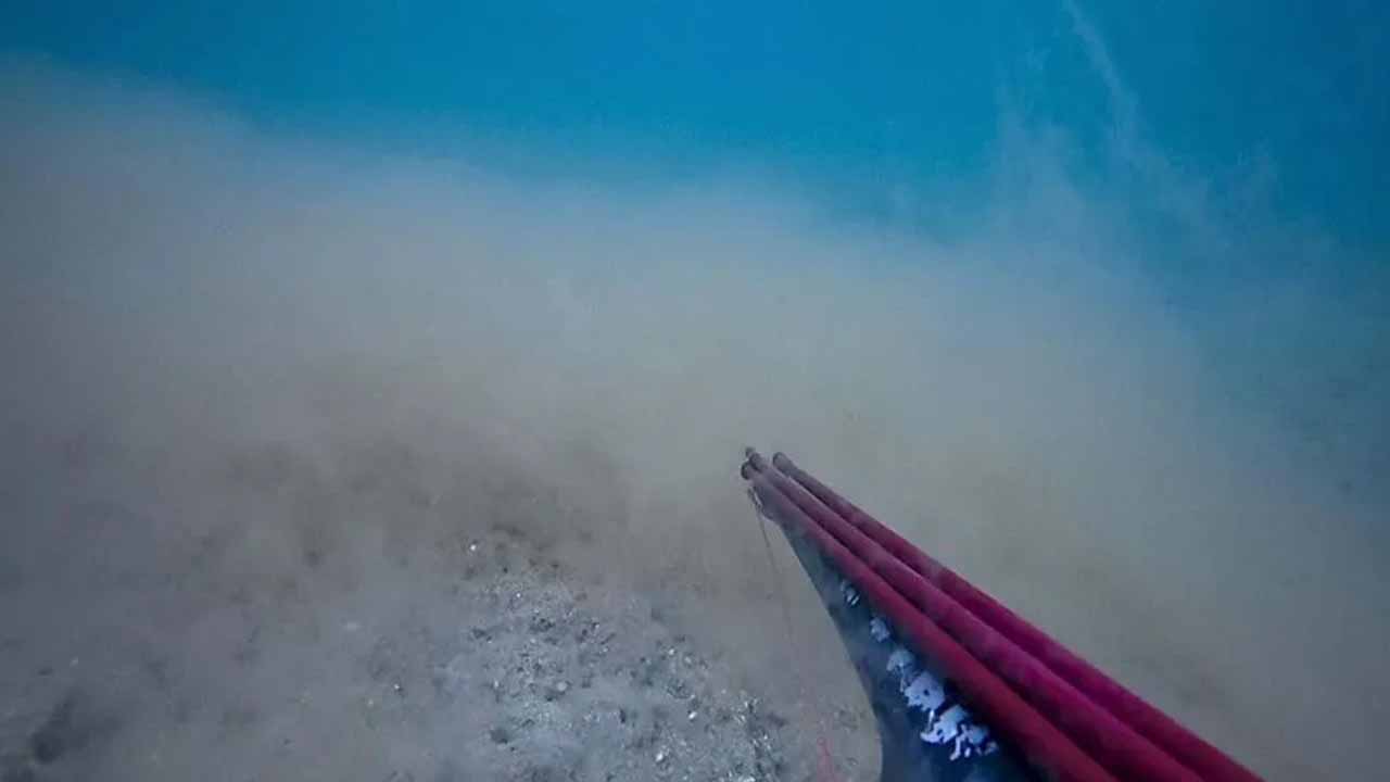 Dalgıçlar büyük sorunu görüntüledi! Boğazda gittikçe yoğunlaşıyor