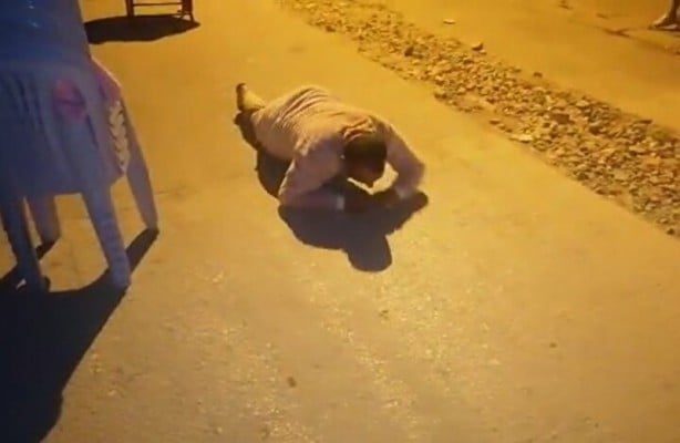 Foto - Damada görülmemiş eziyet! Boyunduruk takıp araç çektirdiler