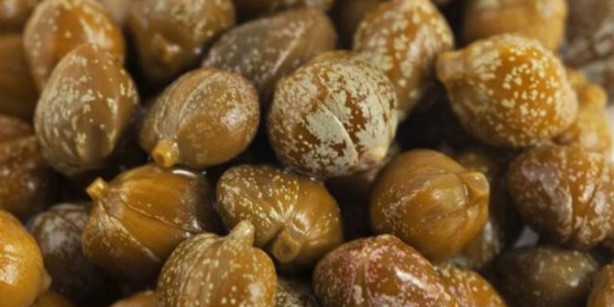 Foto - Damar ve kalp dostu kuersetin içeren yiyecekler