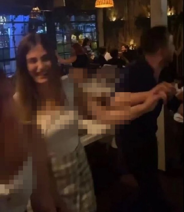 Foto - Dansözlü korona eğlencesi yaptılar! Sosyal medyada paylaştılar