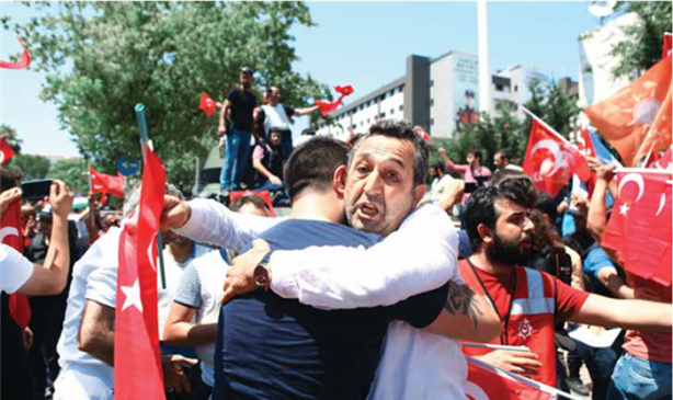 Foto - Darbe girişimi gecesinden çarpıcı kareler