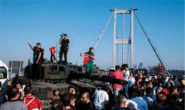 Foto - Darbe girişimi gecesinden çarpıcı kareler