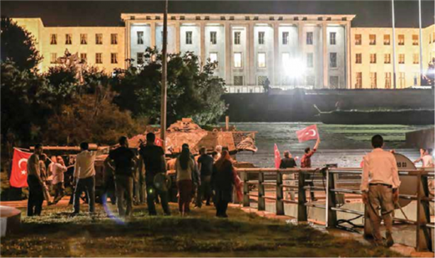Foto - Darbe girişimi gecesinden çarpıcı kareler