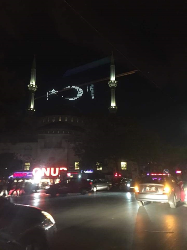 Foto - Darbe girişimi sosyal medyaya böyle yansıdı!