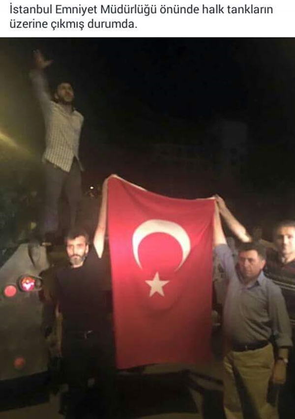 Foto - Darbe girişimi sosyal medyaya böyle yansıdı!