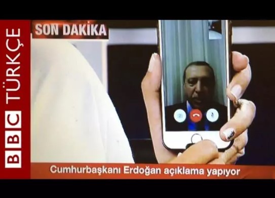 Foto - Darbe yapmayı aklının ucundan geçirenler sonuçlara iyi baksın! Karşınızda 'Darbe olsa yine çıkar mısın?' anketi