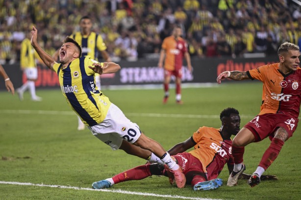 Foto - Darbe yediler: İddia etti: Liderinin resmini bıraktı! Ali Koç'u öfkelendirdiler...