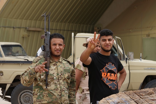 Foto - Darbeci Hafter'den kurtarılan Vatiyye Hava Üssü ilk kez görüntülendi