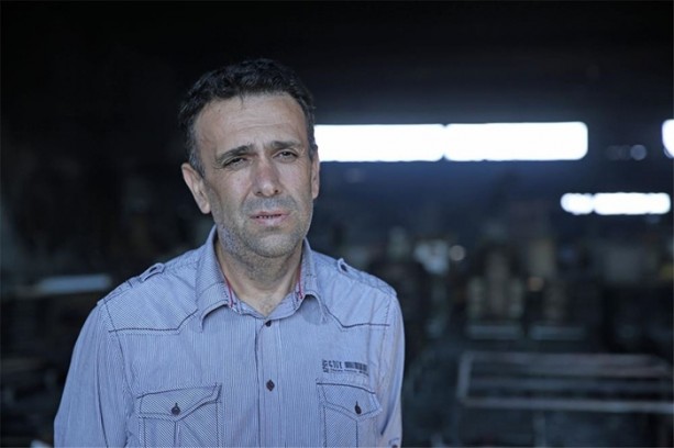 Foto - Darbeciler bombalarla fabrikayı kül etti