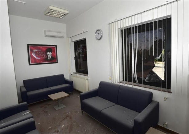 Foto - Darbeciler MİT'in çalışma binalarına da saldırmış