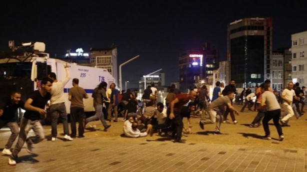 Foto - Darbecilerle birlikte hareket eden polisler tutuklandı!