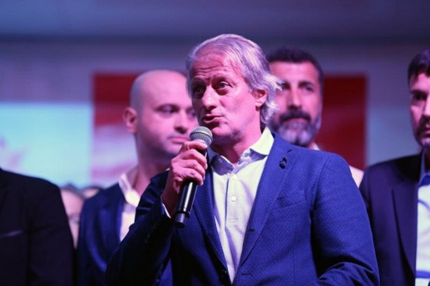 Foto - Darbeye karşı meydanlara inen ünlü isimler