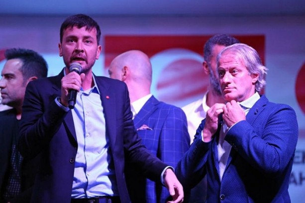 Foto - Darbeye karşı meydanlara inen ünlü isimler