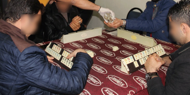 Foto - Darısı diğer yerlerin başına! Fabrikalar okey masalarını yıktı