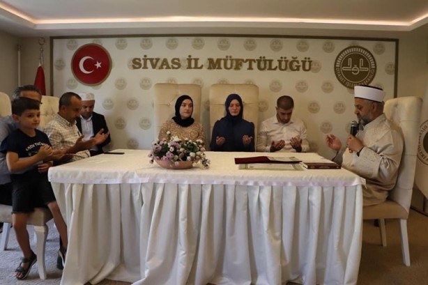 Foto - Darısı diğerlerinin başına! Fransız genç, İslam'la şereflendi