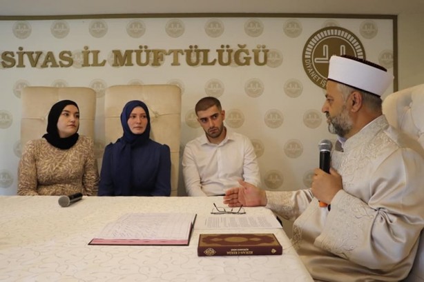 Foto - Darısı diğerlerinin başına! Fransız genç, İslam'la şereflendi