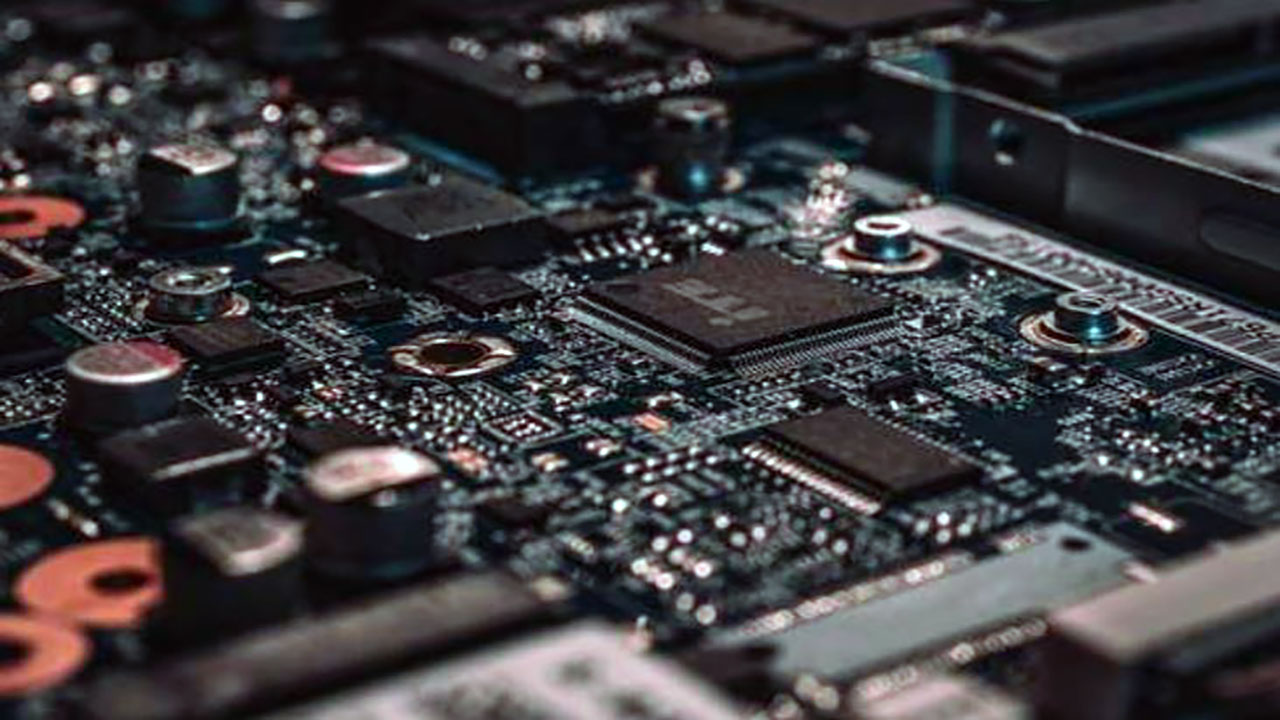 Foto - DARPA yeni nesil transistörler için Raytheon'a görev verdi! Neden bu kadar önemliler?