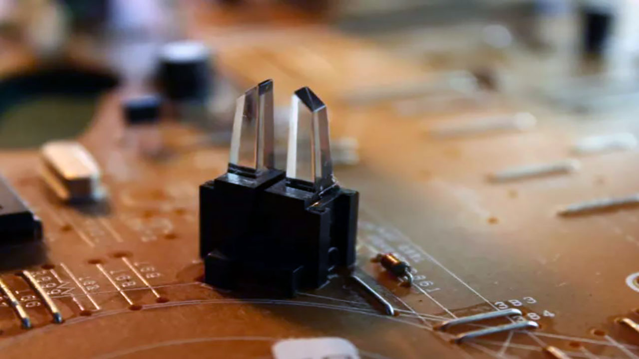 Foto - DARPA yeni nesil transistörler için Raytheon'a görev verdi! Neden bu kadar önemliler?