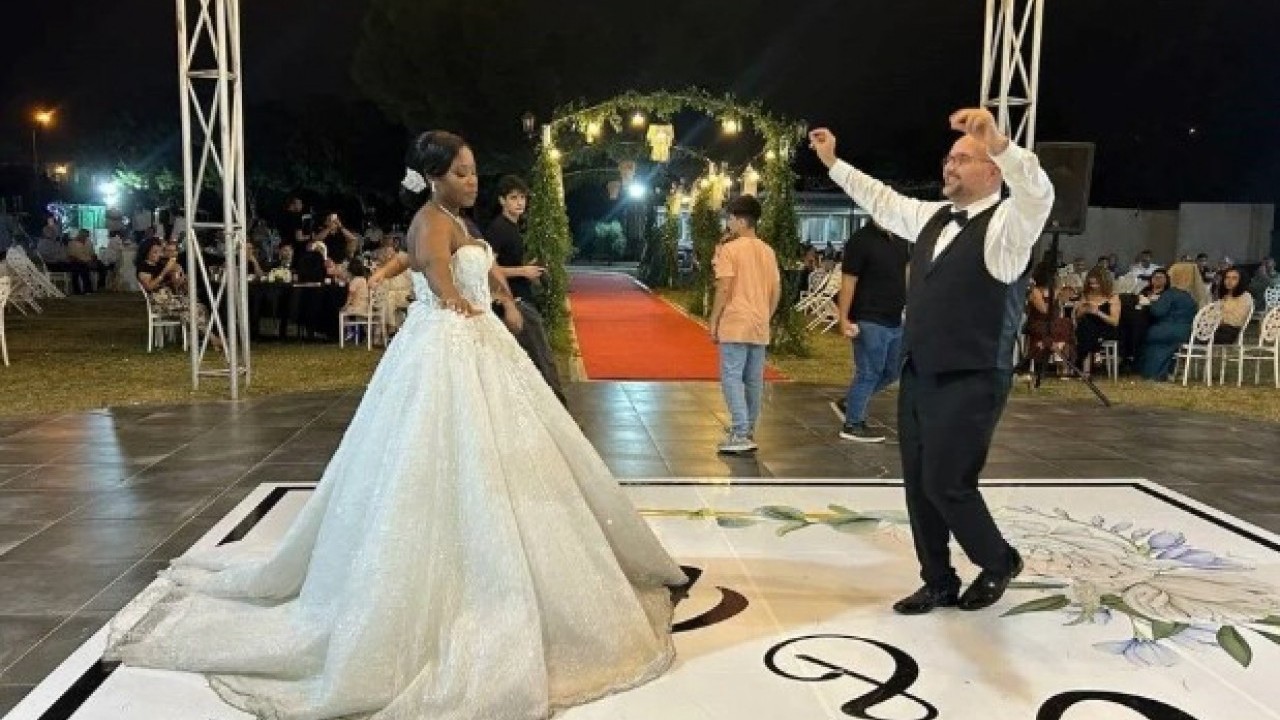 Davullu zurnalı düğün yapıldı! Hatay'a Ganalı gelin