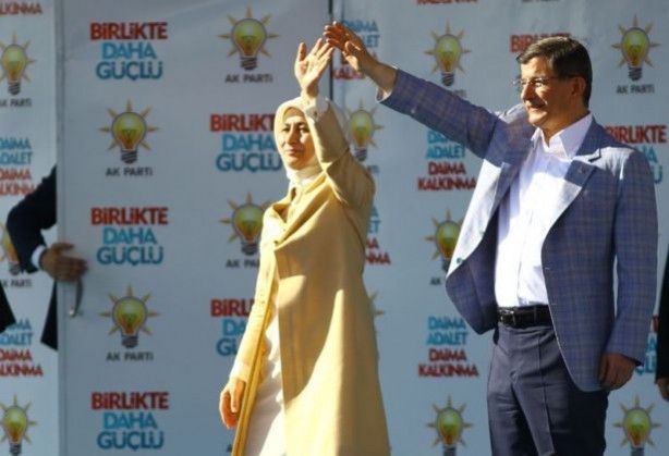 Foto - Davutoğlu'ndan İzmir'de gövde gösterisi