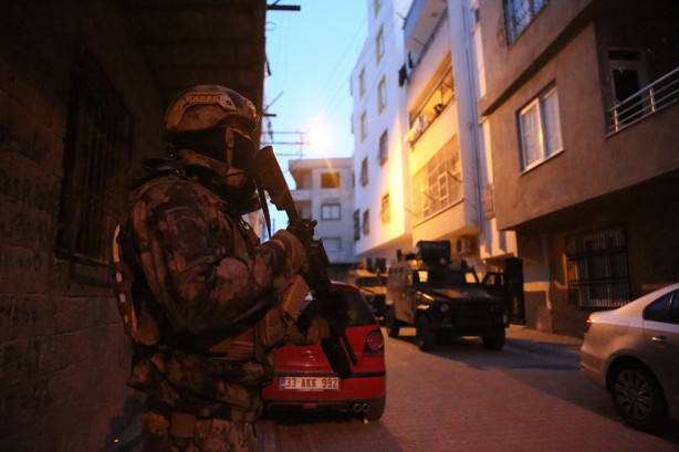 Foto - DEAŞ'a operasyon!