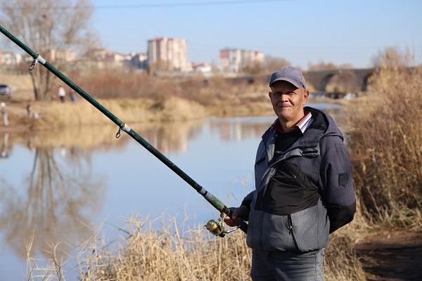 Foto - Debi düştü, balıkçılar soluğu Kızılırmak’ta aldı