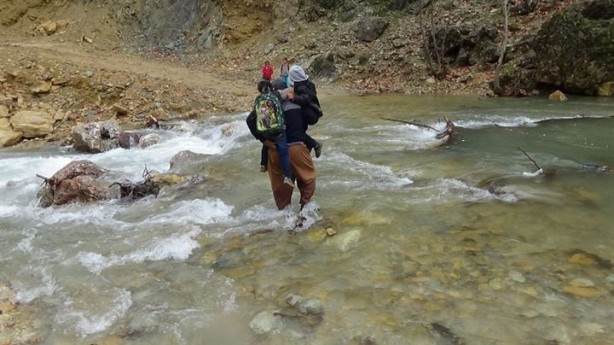 ‘Dede sırtında’ taşımalı eğitim