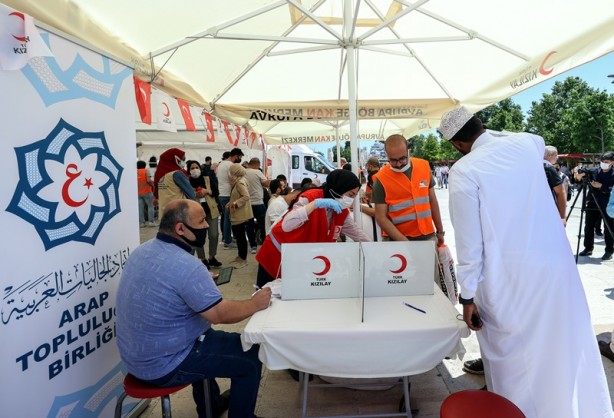 Foto - 'Dedelerimiz Çanakkale'de omuz omuza savaştı' dedi! Türk Kızılay'a kan bağışı