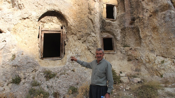 Foto - Defineciler tahrip etti! Tarihi alandan çıkanlar şaşırttı