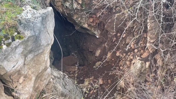 Foto - Defineciler talan etti! 25 metrelik tünel tehlike saçıyor