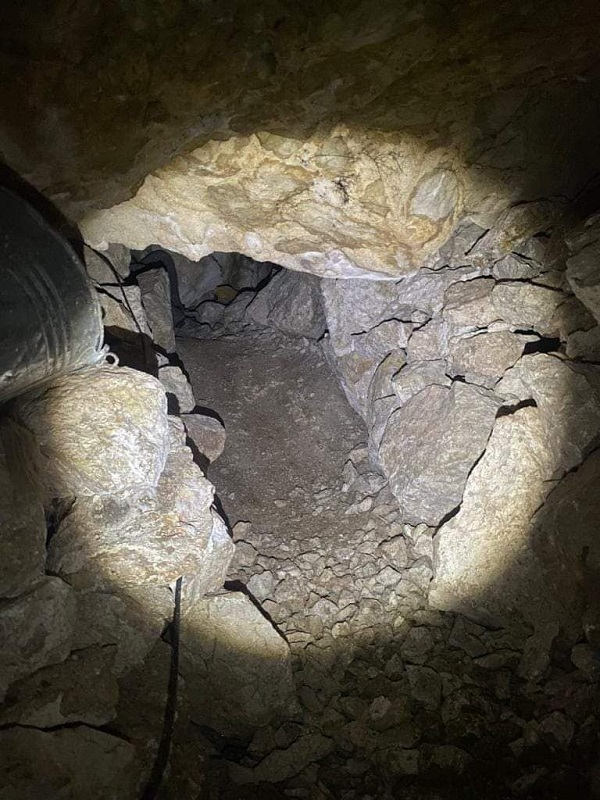 Foto - Defineciler talan etti! 25 metrelik tünel tehlike saçıyor