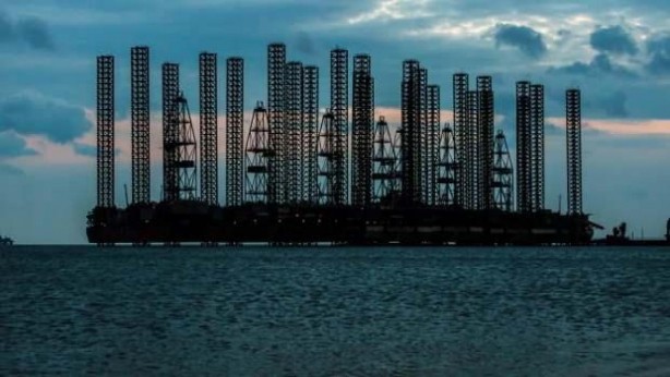 Değeri tam 7,6 milyar dolar! Bütün dünya şokta! Petrol devi resmen duyurdu