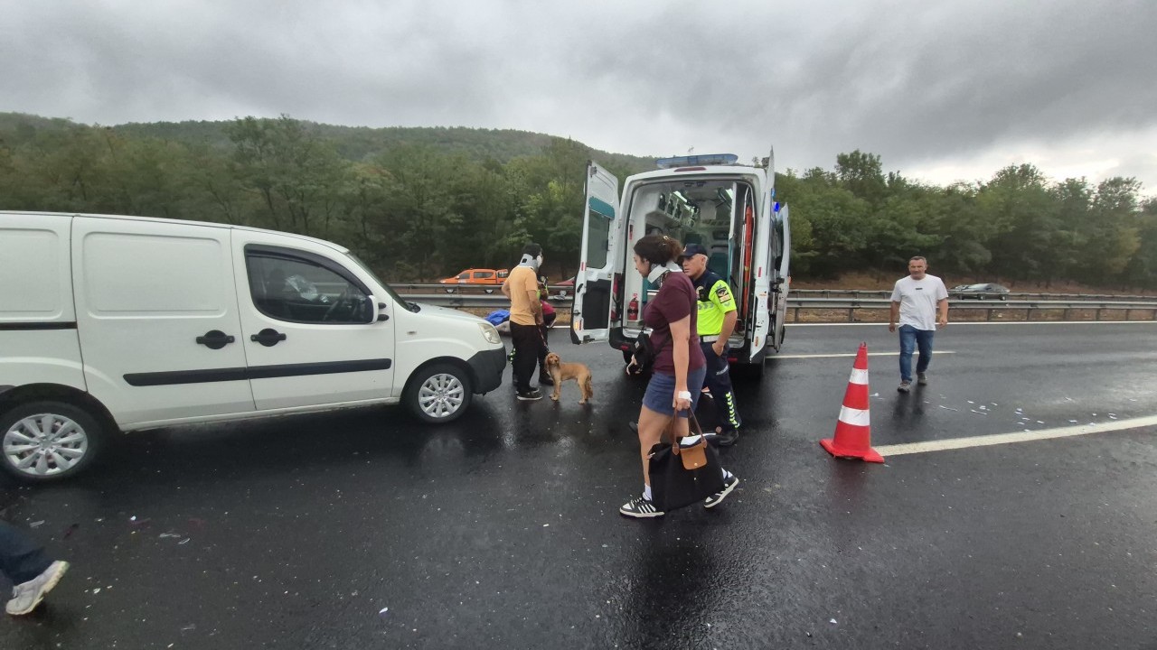 Foto - Dehşete düşüren kaza! 30 araç birbirine girdi