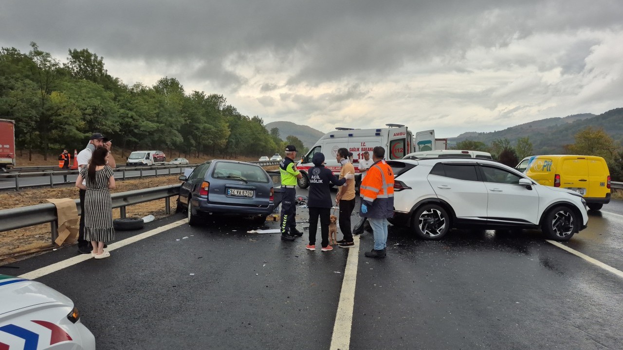 Foto - Dehşete düşüren kaza! 30 araç birbirine girdi