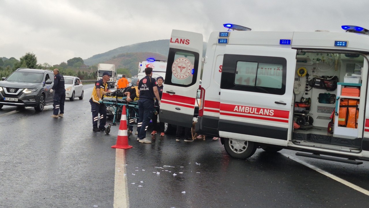 Foto - Dehşete düşüren kaza! 30 araç birbirine girdi