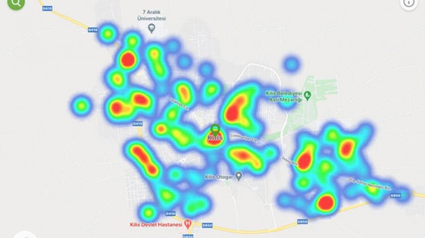 Foto - Dehşete düşüren koronavirüs haritası! Sadece bir cadde ayırıyor