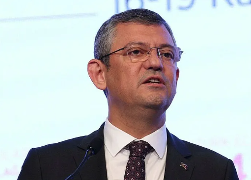 Delege satın alınarak genel başkan olan Özgür Özel’den de bu beklenirdi