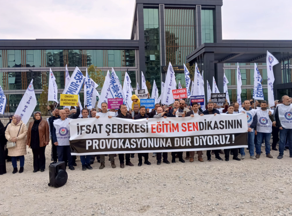 Foto - Dem ve CHP zihniyetinin eğitimdeki uzantısı! Okullarda eşcinsellik eğitimi provokasyonu