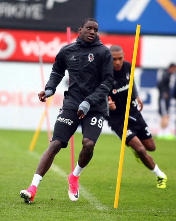 Foto - Demba Ba'dan Lyon açıklaması!