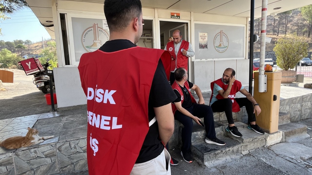 Foto - Demek ki lafla peynir gemisi yürümüyor: CHP'li belediyede maaş krizinin sonu kötü oldu!