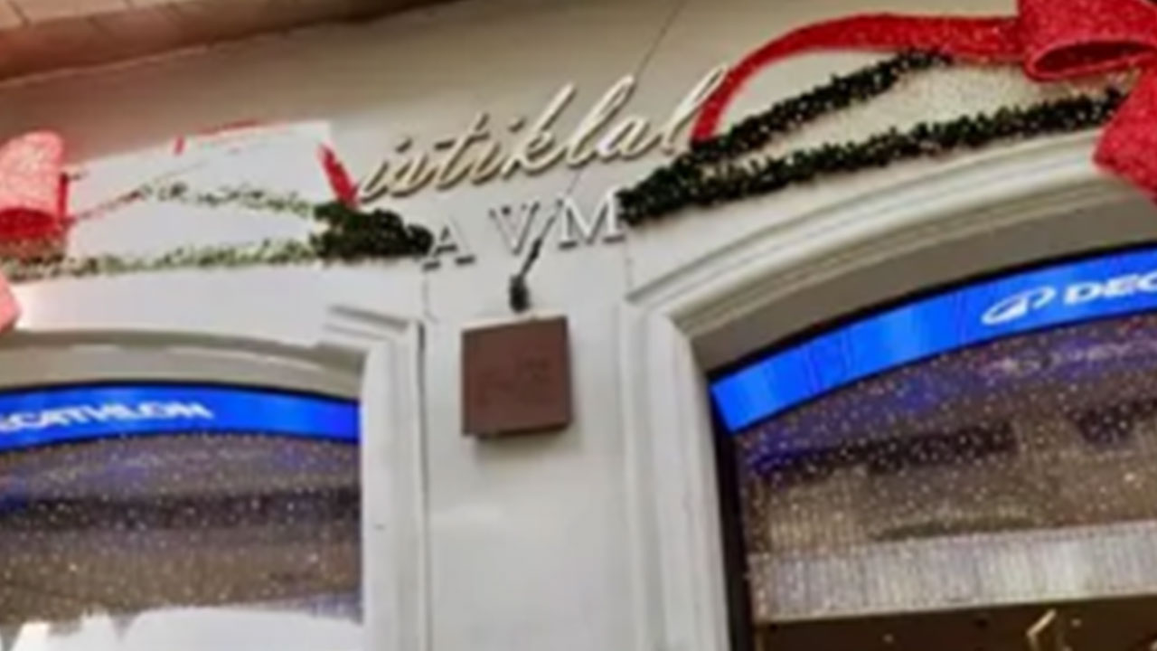 Foto - Boykot listesine alınan Demirören AVM ile ilgili gerçek ortaya çıktı! Özgür Özel fena yakalandı