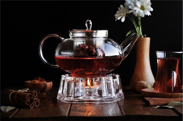 Foto - Demlikte kalan çayın faydaları