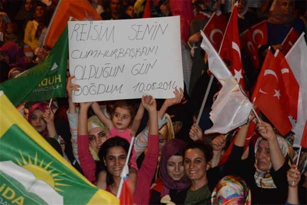 Foto - Demokrasi nöbetinde dikkat çeken pankartlar