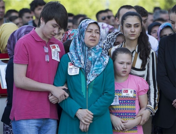 Foto - Demokrasi şehitleri son yolculuğuna uğurlandı