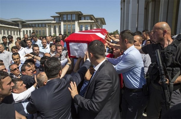 Foto - Demokrasi şehitleri son yolculuğuna uğurlandı