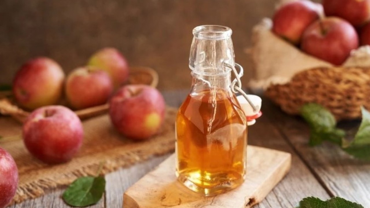 Foto - Deneyince farkını göreceksiniz! Kararan çaydanlıkları temizlemenin basit yolu